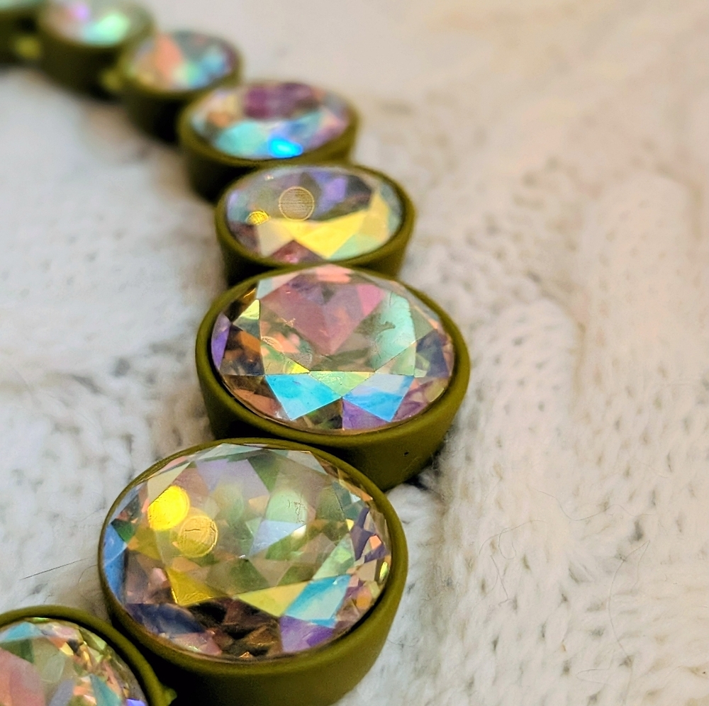 Brûlée J.Crew Olive Green Large Gemstone Necklace - Picture 4 of 7